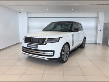 Land Rover  Range Rover  HSE  2025  Automatic  4,456 Km  6 Cylinder  Four Wheel Drive (4WD)  SUV  White  With Warranty