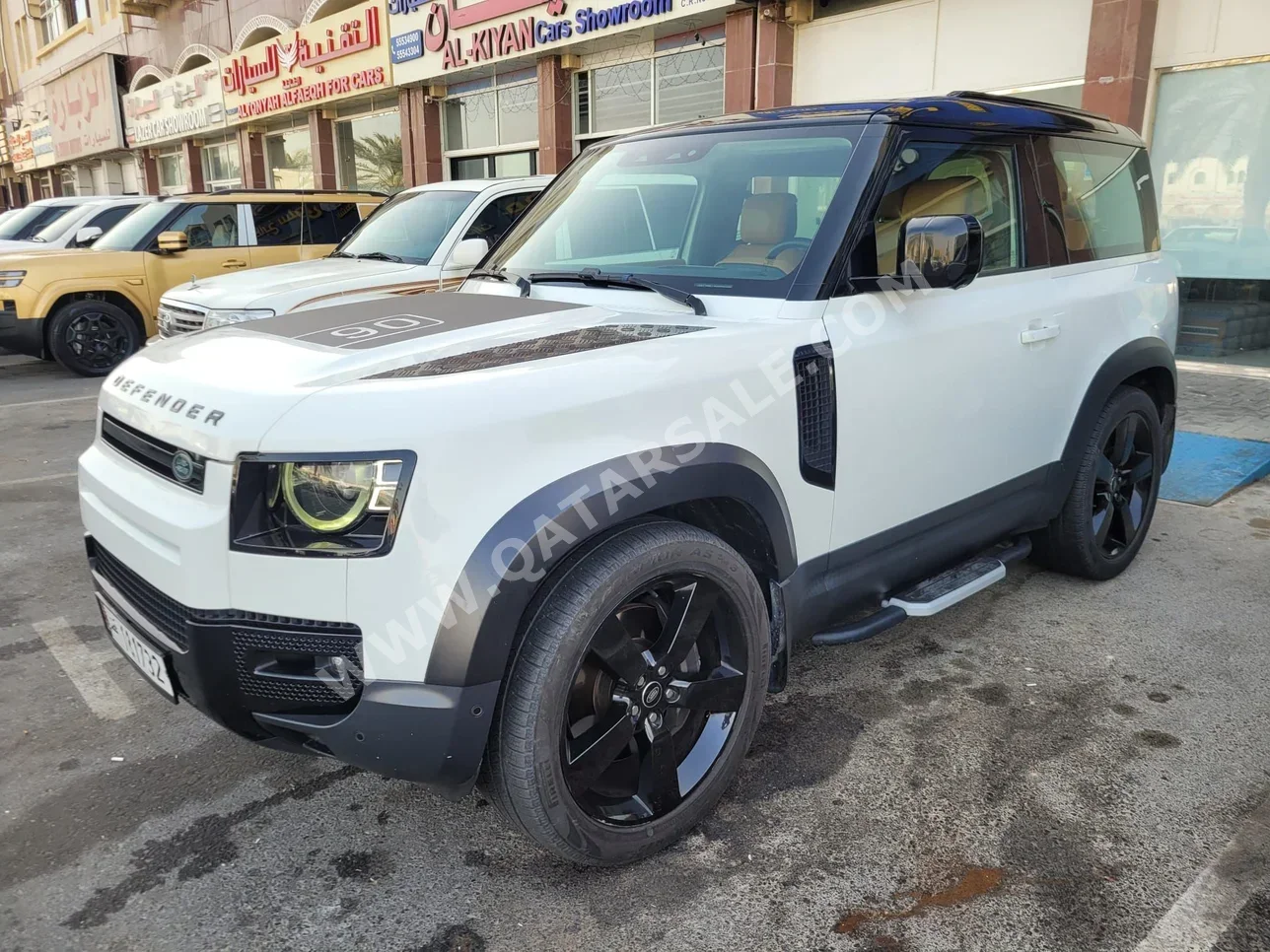 Land Rover  Defender  90  2023  Automatic  105,000 Km  6 Cylinder  Four Wheel Drive (4WD)  SUV  White  With Warranty
