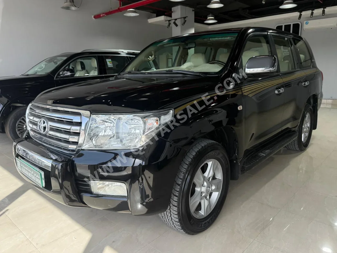 تويوتا  لاند كروزر  في اكس ار  2009  اوتوماتيك  366,000 كم  8 سلندر  دفع رباعي  اس يو في  أسود