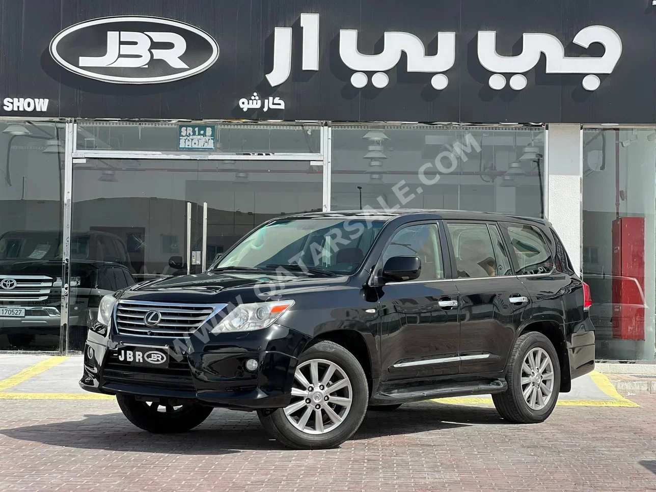 Lexus  LX  570  2011  Automatic  290,000 Km  8 Cylinder  Four Wheel Drive (4WD)  SUV  Black