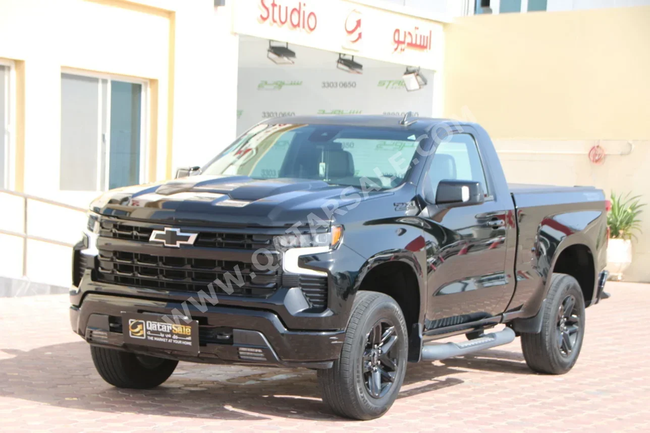 شفروليه  سلفرادو  تريل بووز  2022  اوتوماتيك  50,000 كم  8 سلندر  دفع رباعي  بيكب  أسود  تحت الضمان