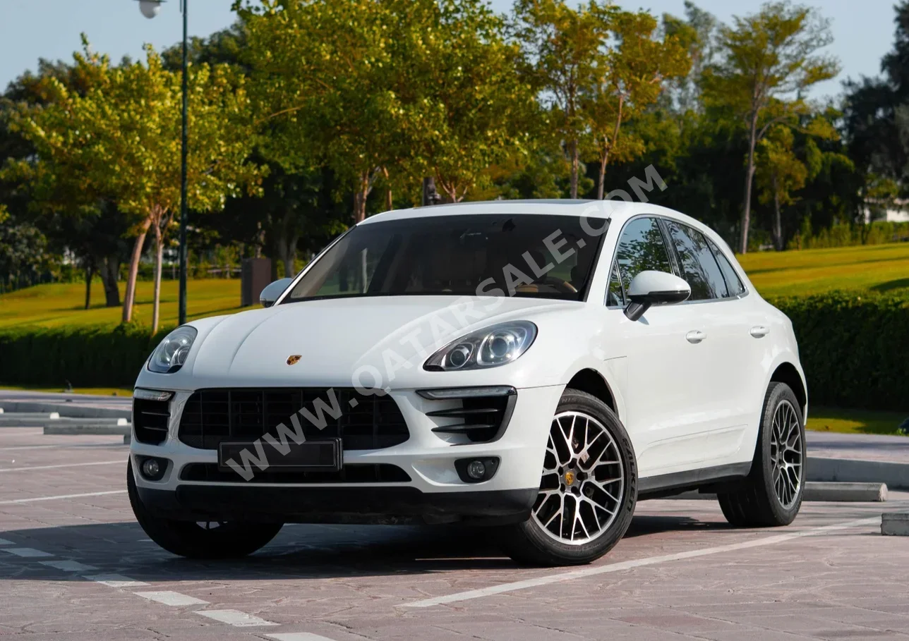 Porsche Macan S 2015 Automatic 98,000 Km 6 Cylinder Four Wheel Drive (4WD) SUV White