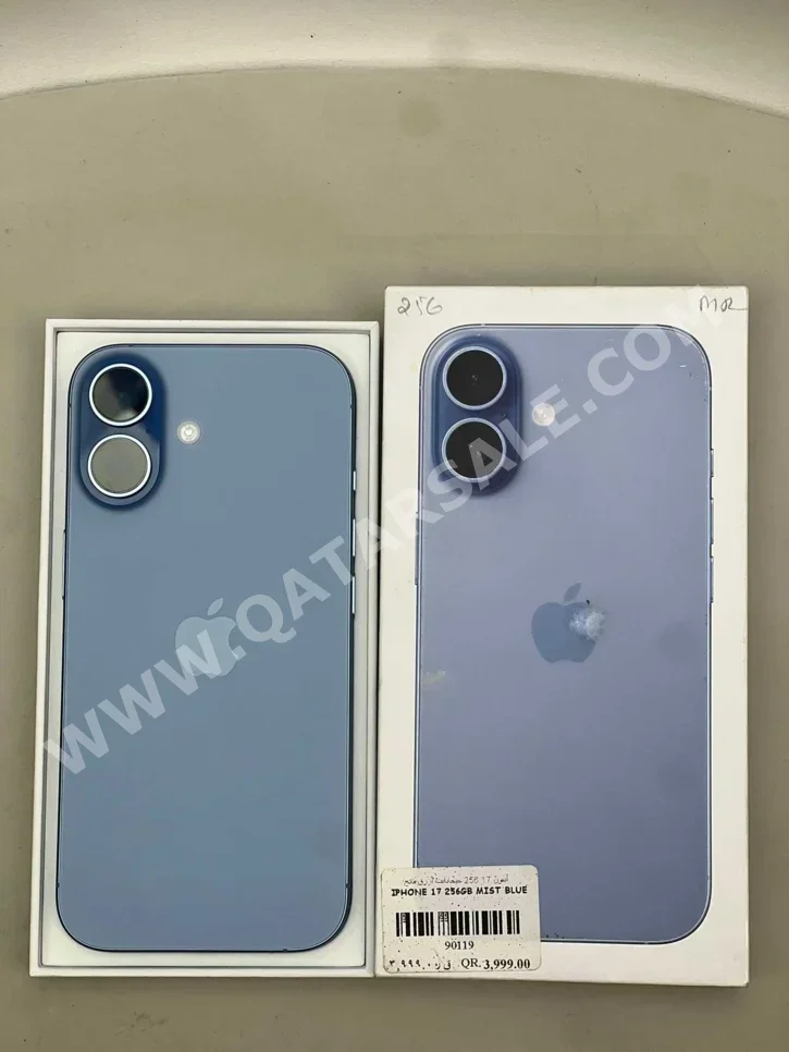 Mobile Phones Apple  - Iphone 17  - Blue  - 256 GB  - Under Warranty