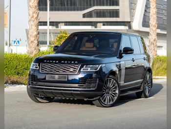 Land Rover  Range Rover  Vogue SE Super charged  2020  Automatic  111,000 Km  8 Cylinder  Four Wheel Drive (4WD)  SUV  Blue and Beige  With Warranty