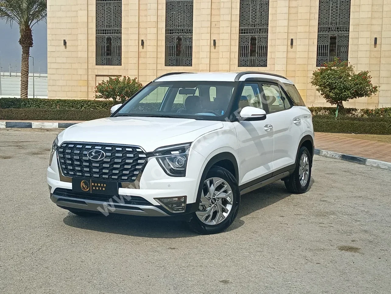 Hyundai  Grand Creta  2024  Automatic  0 Km  4 Cylinder  Front Wheel Drive (FWD)  SUV  White  With Warranty