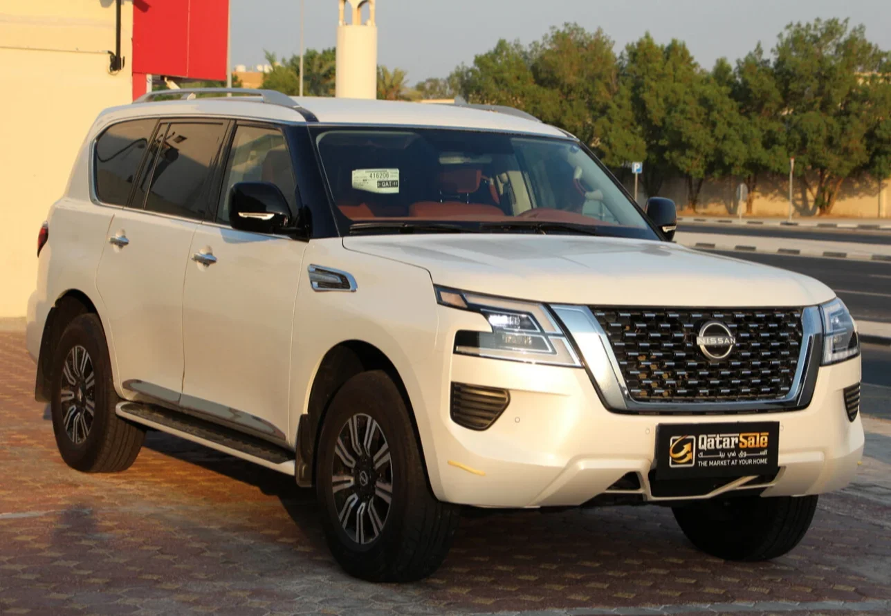 نيسان  باترول  أكس أي  2023  اوتوماتيك  10,000 كم  6 سلندر  دفع رباعي  اس يو في  أبيض  تحت الضمان