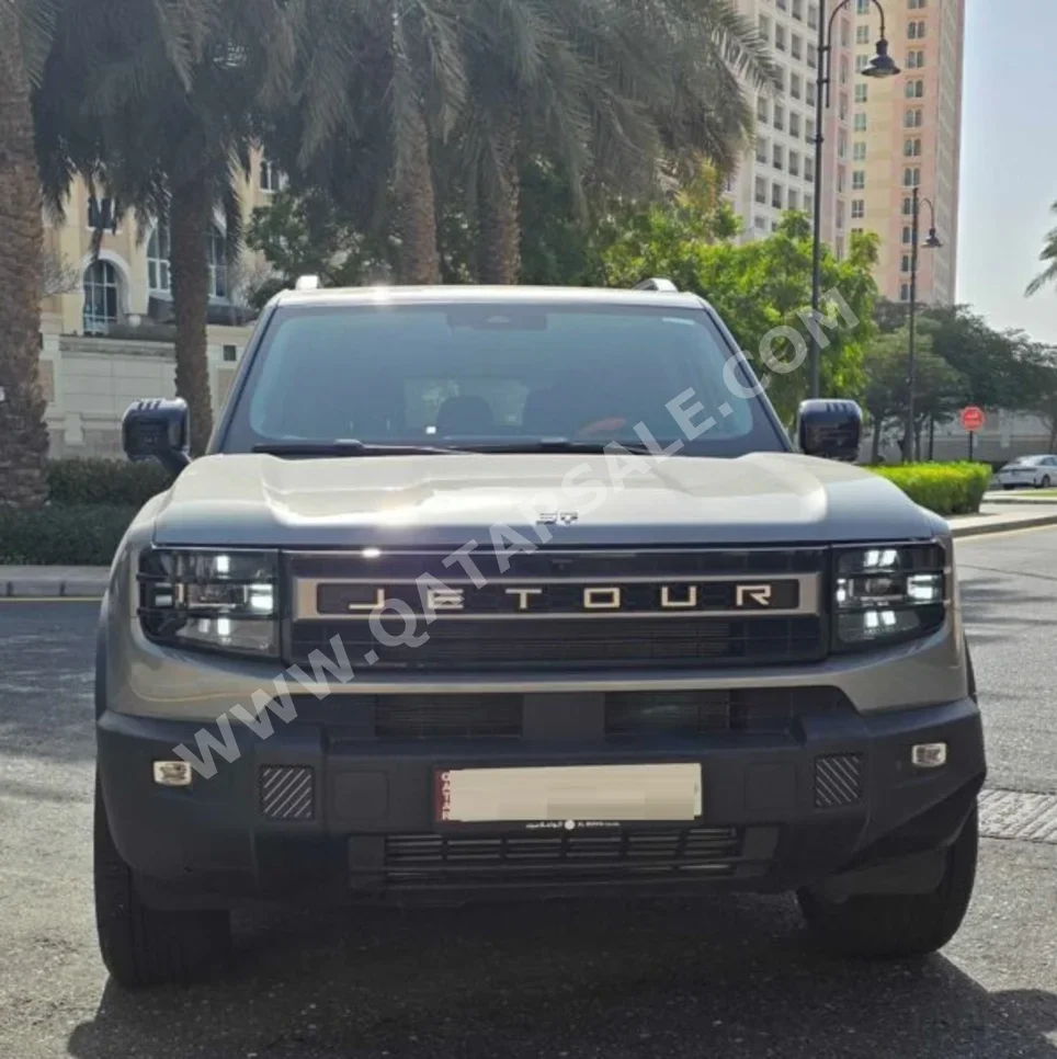 Jetour  T1  Luxury  2026  Automatic  21,000 Km  4 Cylinder  All Wheel Drive (AWD)  SUV  Gray  With Warranty