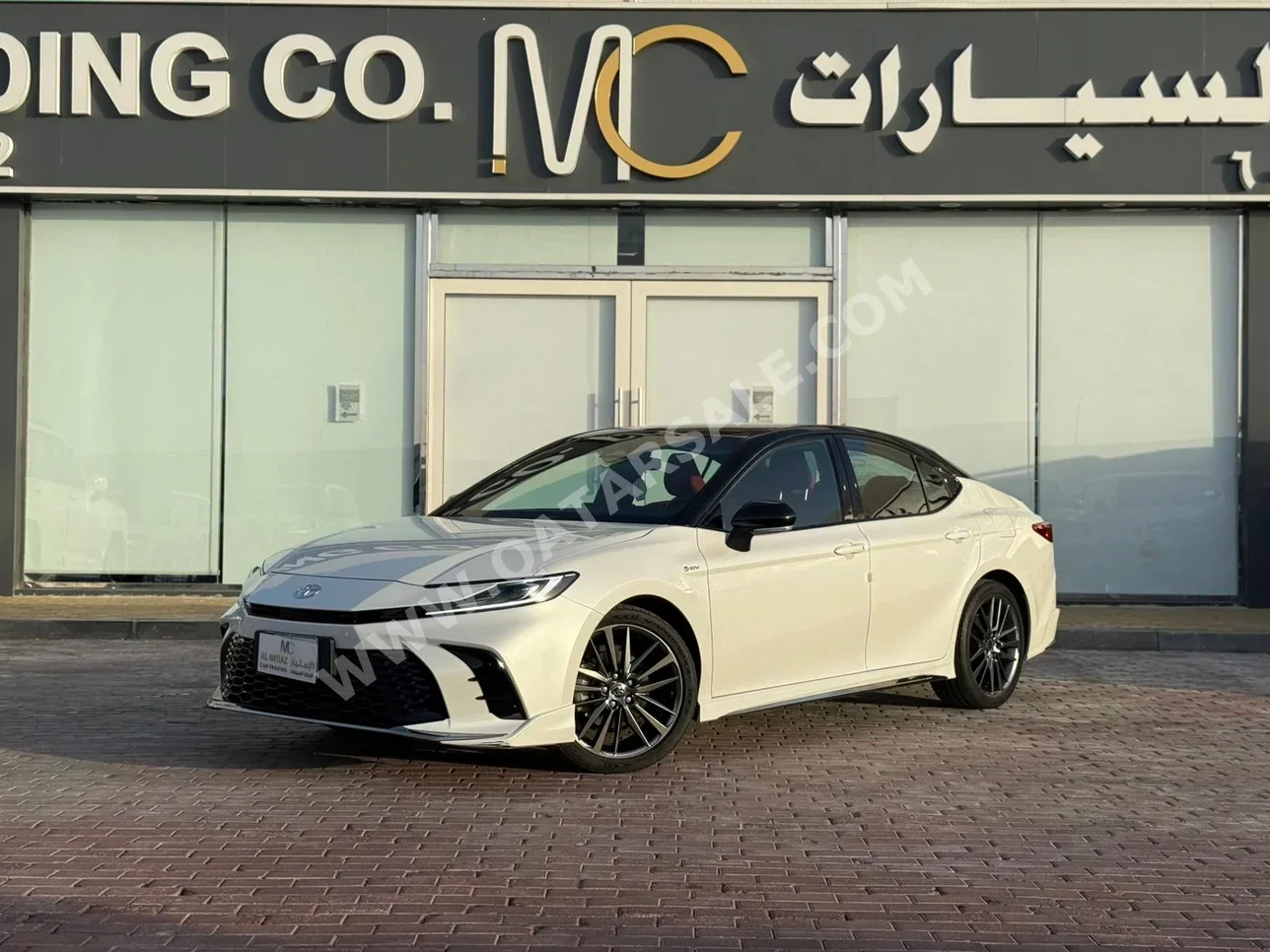 Toyota  Camry  Hybrid  2025  Automatic  7,000 Km  4 Cylinder  Front Wheel Drive (FWD)  Sedan  White  With Warranty