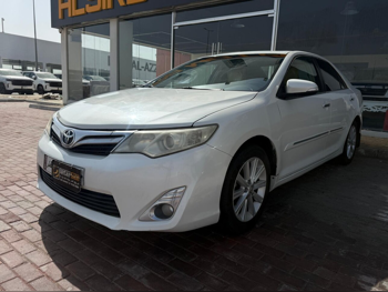 Toyota  Camry  GLX  2014  Automatic  199,000 Km  4 Cylinder  Front Wheel Drive (FWD)  Sedan  White