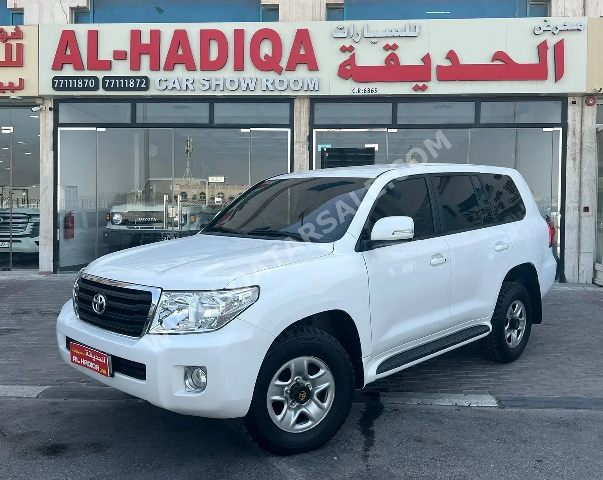 Toyota  Land Cruiser  GX  2015  Automatic  297,000 Km  6 Cylinder  Four Wheel Drive (4WD)  SUV  White