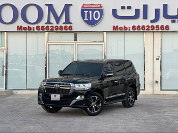 تويوتا  لاند كروزر  جي اكس ار - غراند تورينغ  2017  اوتوماتيك  250,000 كم  6 سلندر  دفع رباعي  اس يو في  أسود