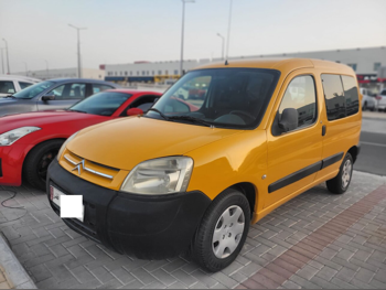Citroen  Berlingo  2014  Manual  148,000 Km  4 Cylinder  Front Wheel Drive (FWD)  Van / Bus  Yellow