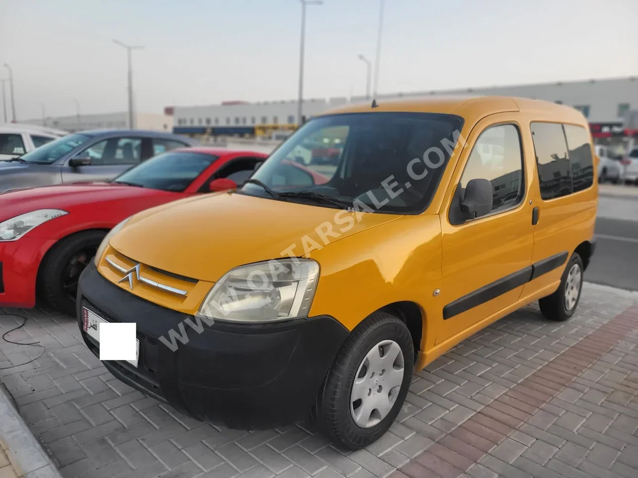 Citroen  Berlingo  2014  Manual  148,000 Km  4 Cylinder  Front Wheel Drive (FWD)  Van / Bus  Yellow