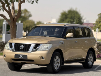 نيسان  باترول  اس اي  2010  اوتوماتيك  280,000 كم  8 سلندر  دفع رباعي  اس يو في  ذهبي