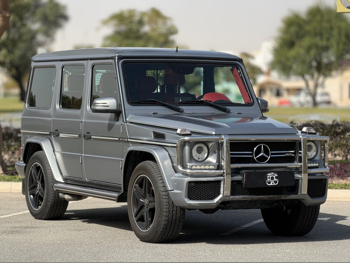 مرسيدس - بنز  جي - كلاس  63 اي ام جي  2013  اوتوماتيك  207,000 كم  8 سلندر  دفع رباعي  اس يو في  رمادي