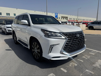 Lexus  LX  570 S  2018  Automatic  275,000 Km  8 Cylinder  Four Wheel Drive (4WD)  SUV  White