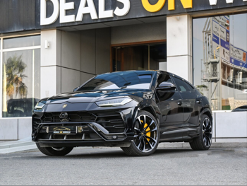 لمبرجيني  اوروس  بيرفورمانتي  2022  اوتوماتيك  23,000 كم  8 سلندر  دفع رباعي  اس يو في  أسود  تحت الضمان