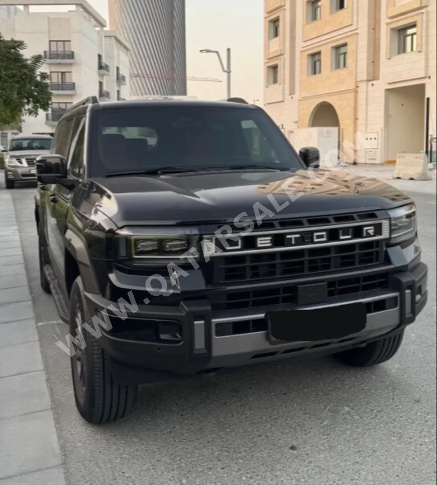 Jetour G700 Comfort 2026 Automatic 3,400 Km 4 Cylinder Four Wheel Drive (4WD) SUV Black With Warranty