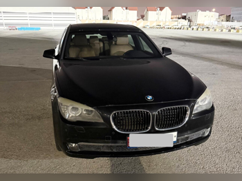 بي ام دبليو  الفئة - السابعة  730 Li  2012  اوتوماتيك  35,000 كم  6 سلندر  دفع خلفي  سيدان  أسود