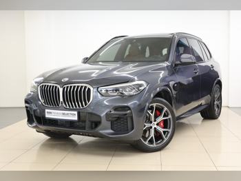 BMW  X-Series  X5 40i  2023  Automatic  67,400 Km  6 Cylinder  All Wheel Drive (AWD)  SUV  Gray  With Warranty