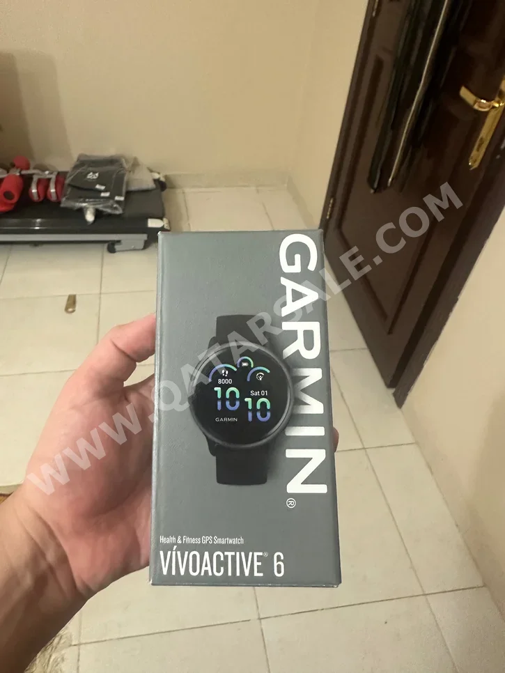 Smart Watches - Garmin  - Android And iOS Compatible  - Black