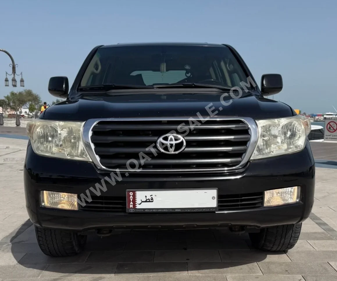 تويوتا  لاند كروزر  جي اكس  2011  اوتوماتيك  350,484 كم  6 سلندر  دفع رباعي  اس يو في  أسود