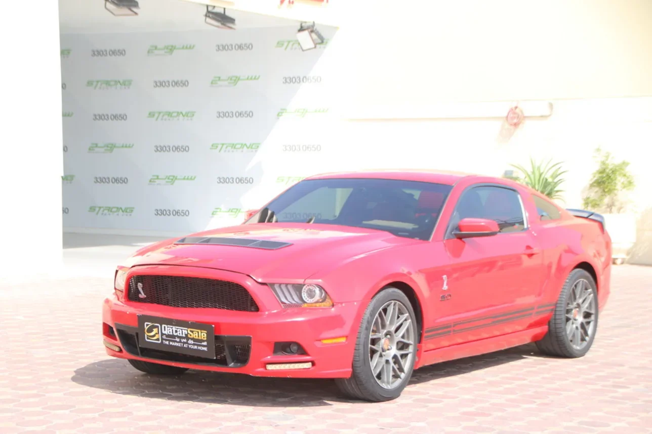 فورد موستانغ 2014 اوتوماتيك 321,000 كم 6 سلندر دفع خلفي كوبيه \ سبورت أحمر