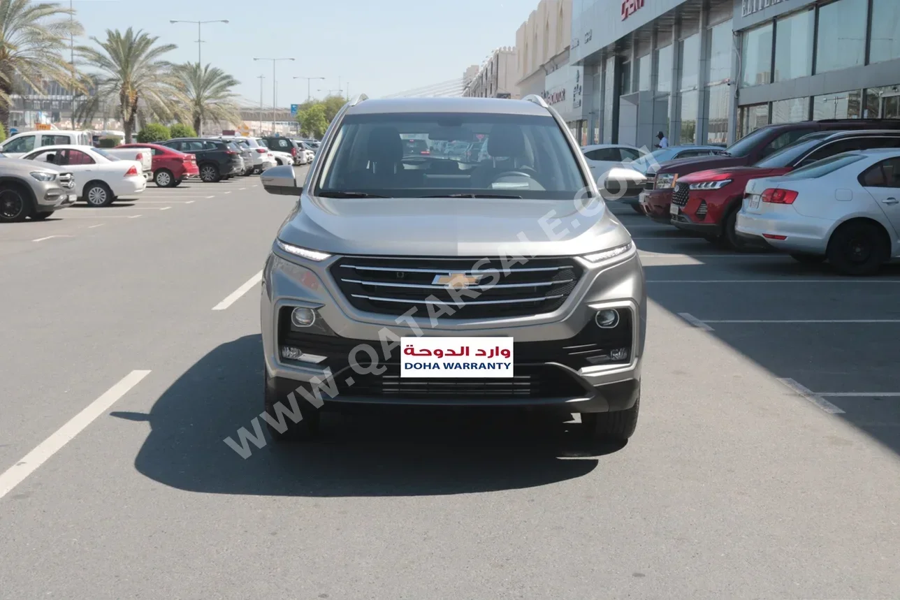 Chevrolet  Captiva  LS  2023  Automatic  86,000 Km  4 Cylinder  Front Wheel Drive (FWD)  SUV  Gray