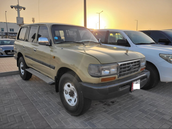 تويوتا  لاند كروزر  في اكس  1995  عادي  420,000 كم  6 سلندر  دفع رباعي  اس يو في  بيج