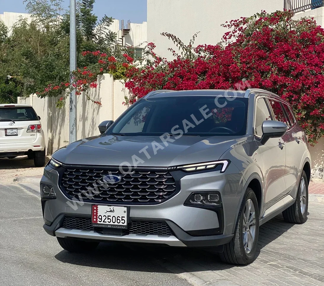 فورد تيريتوري 2023 اوتوماتيك 32,000 كم 4 سلندر دفع رباعي اس يو في رمادي تحت الضمان