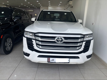 Toyota  Land Cruiser  GXR Twin Turbo  2025  Automatic  16,000 Km  6 Cylinder  Four Wheel Drive (4WD)  SUV  White  With Warranty