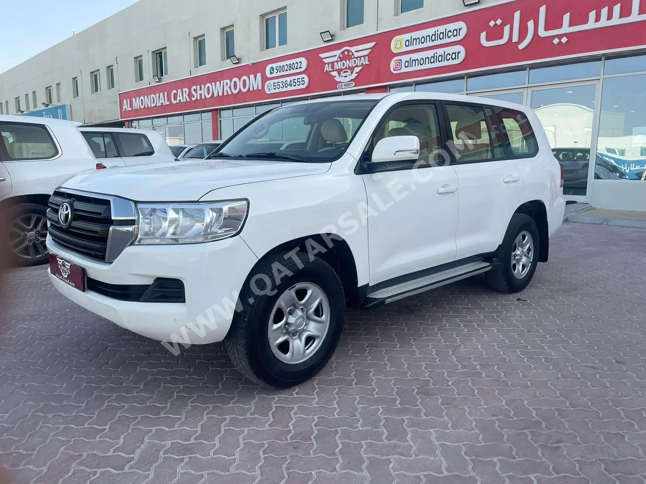 Toyota  Land Cruiser  G  2020  Automatic  268,000 Km  6 Cylinder  Four Wheel Drive (4WD)  SUV  White
