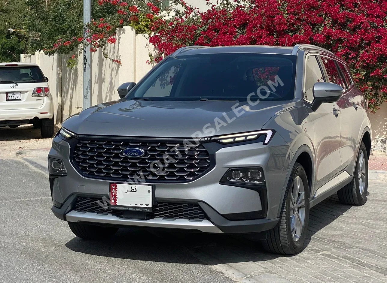 فورد  تيريتوري  2024  اوتوماتيك  32,000 كم  4 سلندر  سحب امامي  اس يو في  رمادي  تحت الضمان