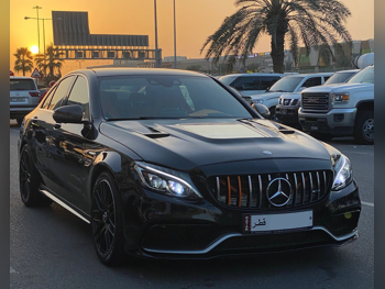 مرسيدس - بنز  سي - كلاس  63 AMG اس  2017  اوتوماتيك  125,000 كم  8 سلندر  دفع خلفي  سيدان  أسود