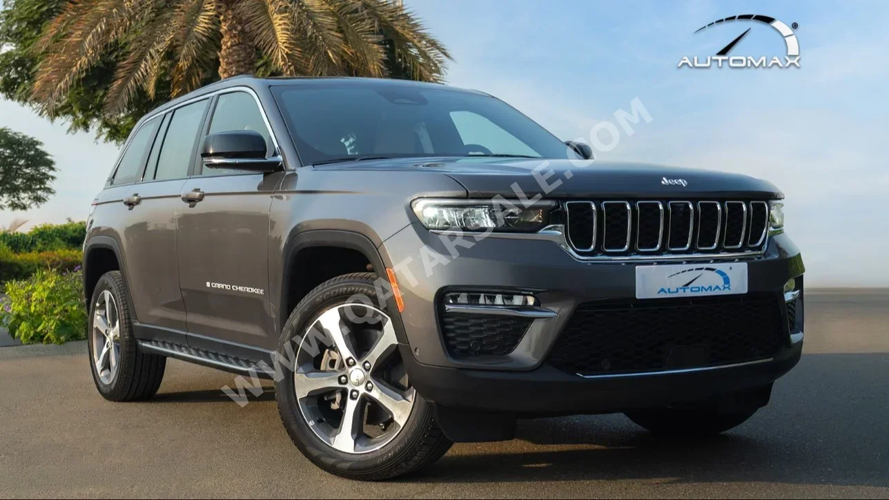 Jeep  Grand Cherokee  Limited  2025  Automatic  0 Km  6 Cylinder  Four Wheel Drive (4WD)  SUV  Gray  With Warranty