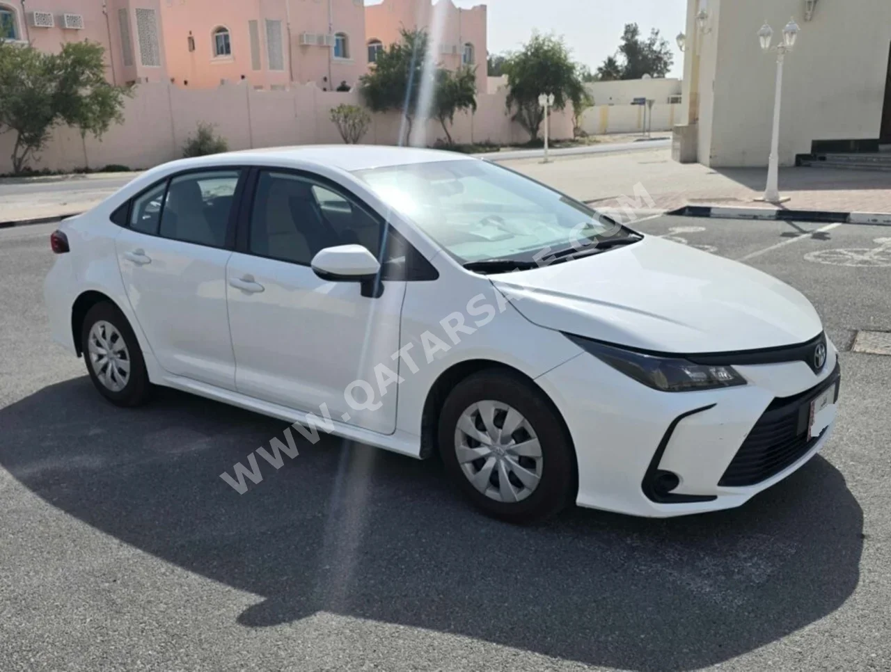 تويوتا  كورولا  اكس ال اي  2020  اوتوماتيك  149,500 كم  4 سلندر  سحب امامي  سيدان  أبيض