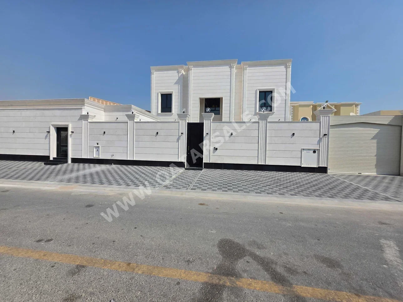 Family Residential  - Semi Furnished  - Al Daayen  - Umm Qarn  - 6 Bedrooms