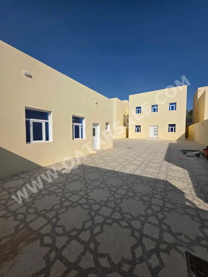Family Residential  - Not Furnished  - Umm Salal  - Umm Ebairiya  - 6 Bedrooms