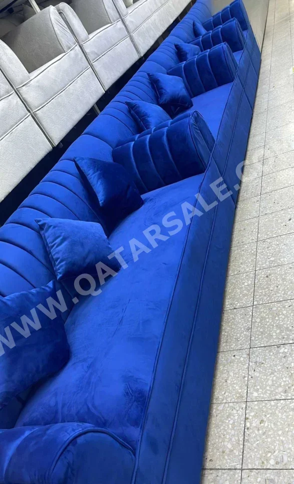 الأرائك والكنب والكراسي لايف ستايل  طقم كنب  - قماش  - أزرق