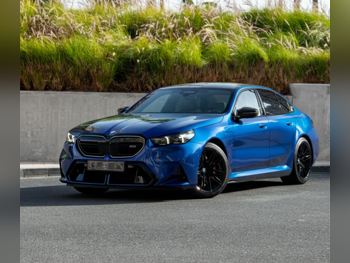 بي ام دبليو  الفئة - ام  5 كومبيتيشن  2025  اوتوماتيك  5,000 كم  8 سلندر  دفع كلي مستمر  اس يو في  ازرق  تحت الضمان