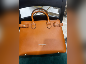 حقيبة توتي  - بربيري  - جلد صناعي  - نسائي