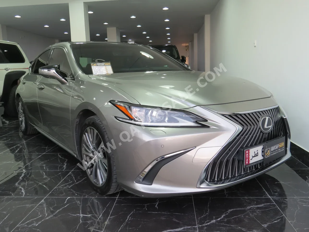 Lexus  ES  350  2019  Automatic  109,000 Km  6 Cylinder  Rear Wheel Drive (RWD)  Sedan  Silver