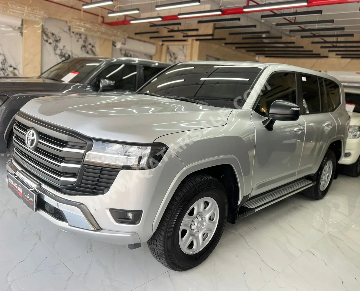 Toyota  Land Cruiser  GX  2025  Automatic  53,000 Km  6 Cylinder  Four Wheel Drive (4WD)  SUV  Silver  With Warranty
