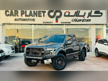 فورد  رابتر  2020  اوتوماتيك  120,000 كم  6 سلندر  دفع رباعي  بيكب  رمادي