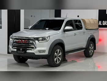 JAC Motors  T8  2024  Manual  50,000 Km  4 Cylinder  Four Wheel Drive (4WD)  Pick Up  Silver  With Warranty