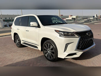 لكزس  ال اكس  570  2017  اوتوماتيك  85,000 كم  8 سلندر  دفع رباعي  اس يو في  أبيض