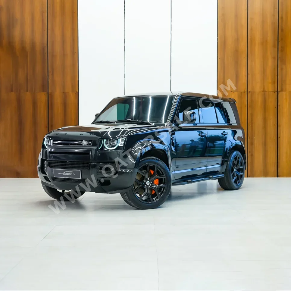 Land Rover  Defender  110  2023  Automatic  70,000 Km  8 Cylinder  Four Wheel Drive (4WD)  SUV  Black  With Warranty