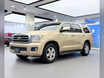 تويوتا  سكويا  2015  اوتوماتيك  300,000 كم  8 سلندر  دفع رباعي  اس يو في  ذهبي