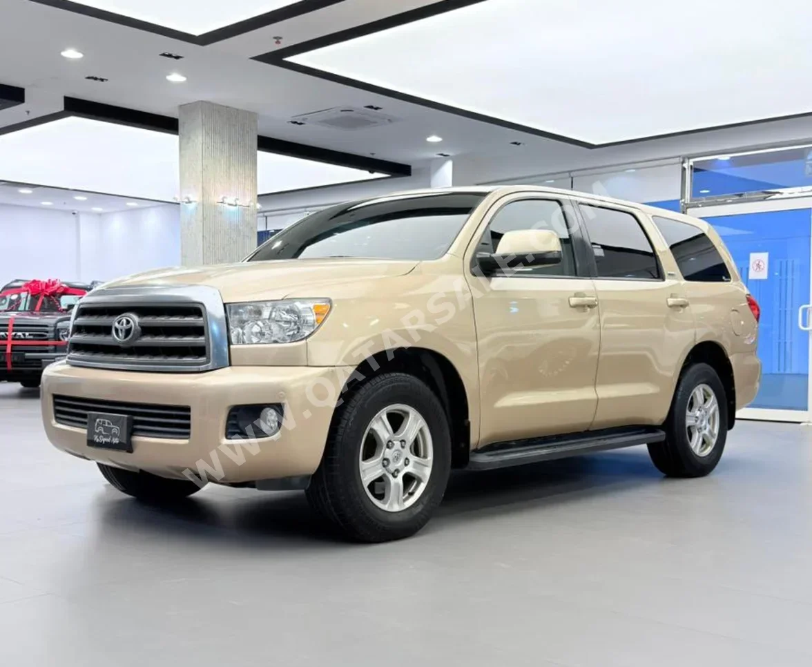 تويوتا  سكويا  2015  اوتوماتيك  300,000 كم  8 سلندر  دفع رباعي  اس يو في  ذهبي