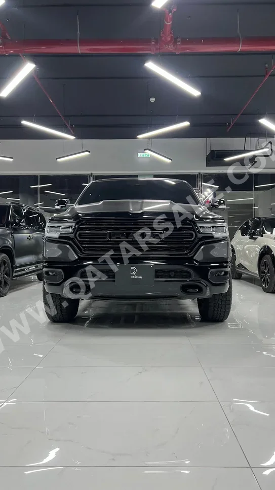 Dodge Ram Limited 2022 Automatic 49,000 Km 8 Cylinder Four Wheel Drive (4WD) Pick Up Gray